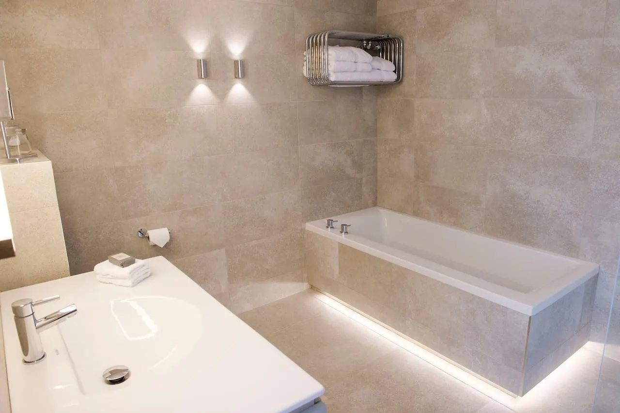 Peartree Hill Bed & Breakfast Dundonald   Dundonald (Down)